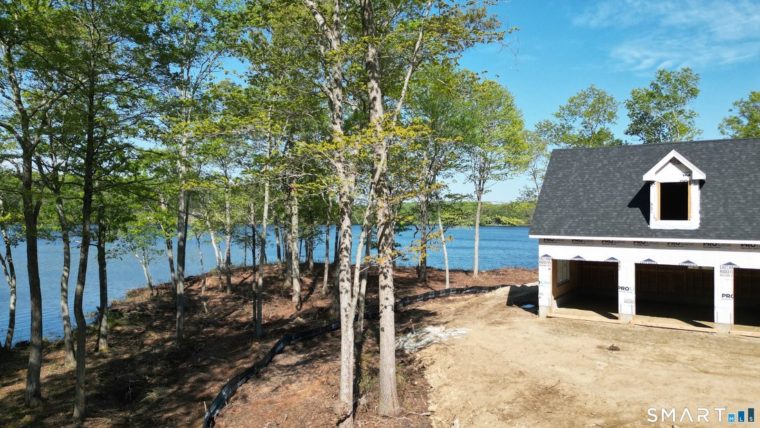 House in East Lyme, Connecticut, United States 5 - 18064157