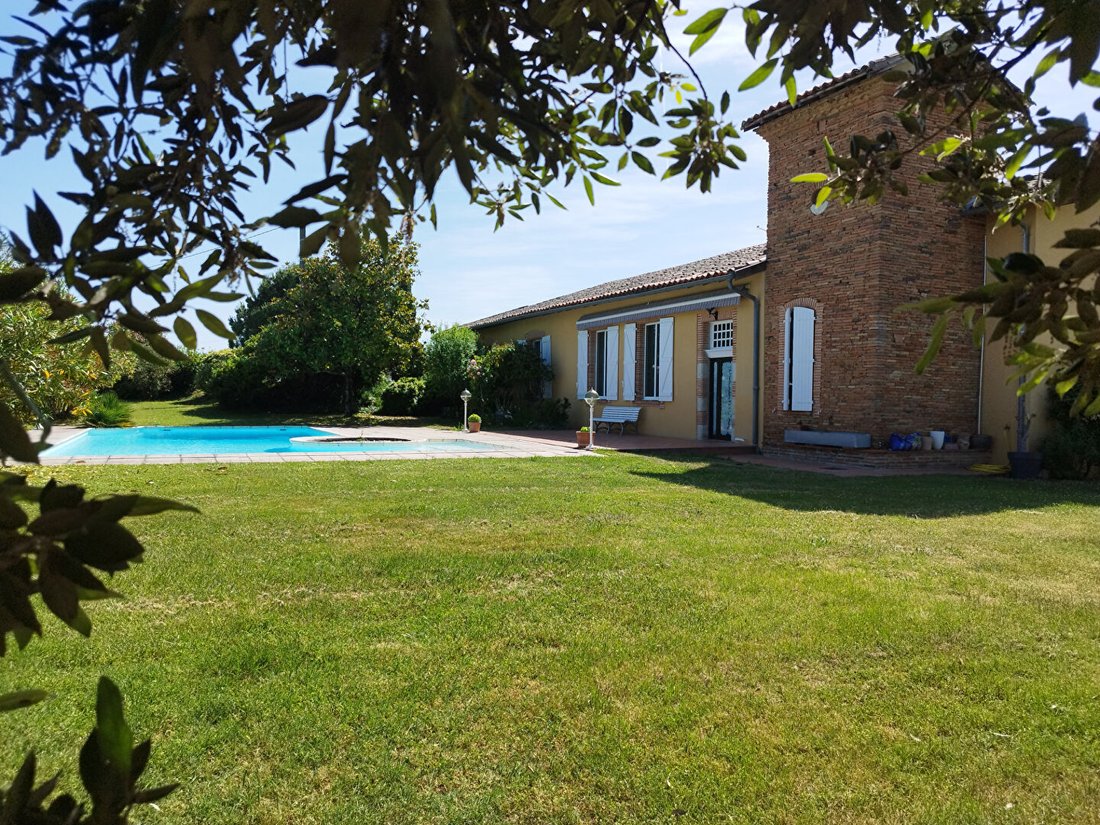Villa in Saint-Sardos, Occitania, France 5 - 18064877