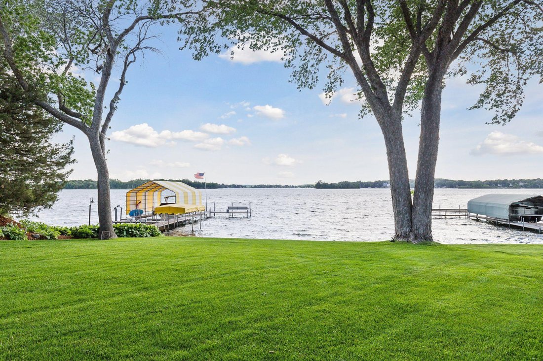 House in Wayzata, Minnesota, United States 2 - 18062511