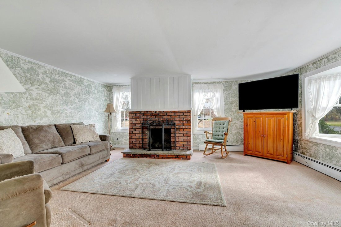 House in Greenport West, New York, United States 4 - 16699053
