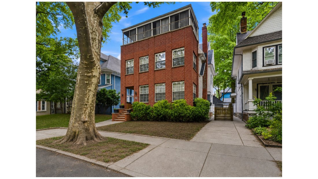 House in New York, New York, United States 1 - 18063840