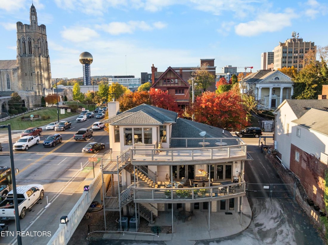 House in Knoxville, Tennessee, United States 2 - 18063159