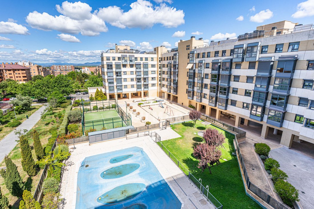 Wohnung in Fuencarral-El Pardo, Madrid, Spanien 1 - 18062662