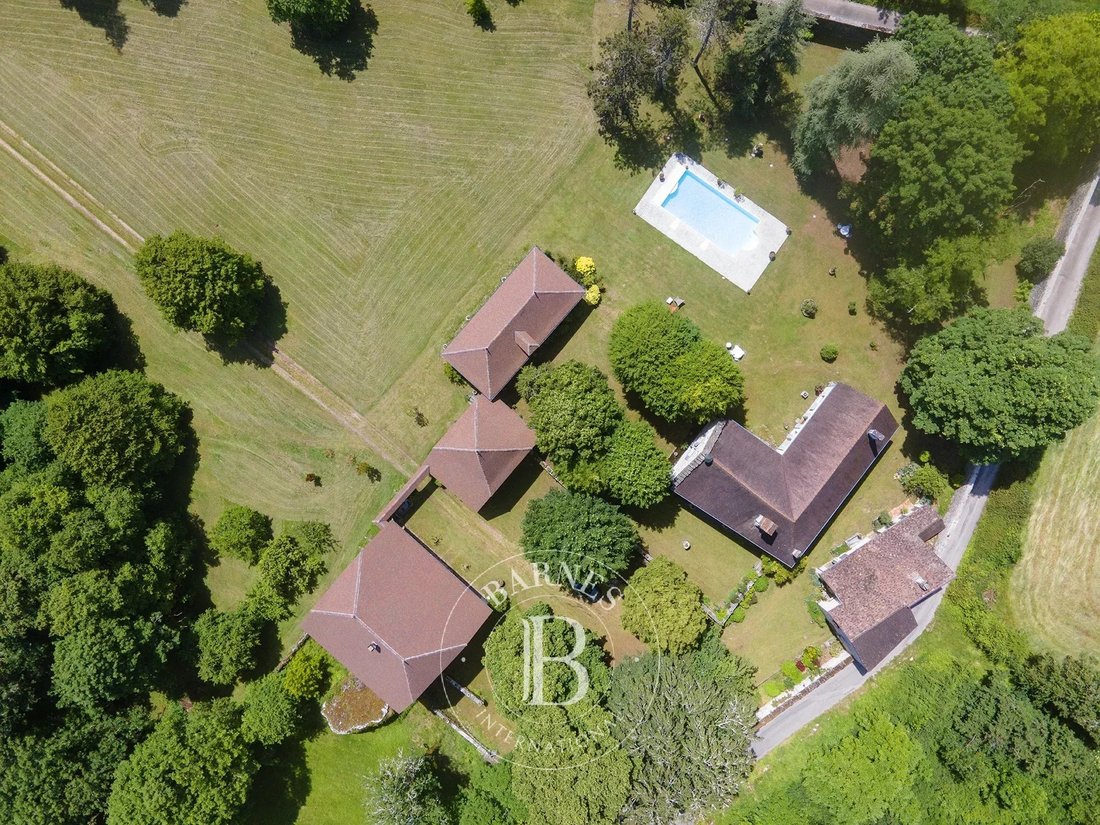 Estate in Chazey-Bons, Auvergne-Rhône-Alpes, France 4 - 18064649
