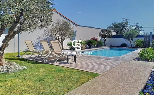 House in Olonne-sur-Mer, Les Sables-d'Olonne, France 1