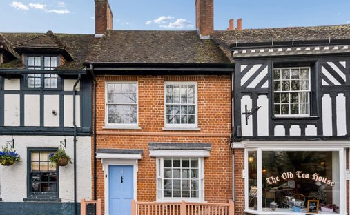 House in Beaconsfield, England 1