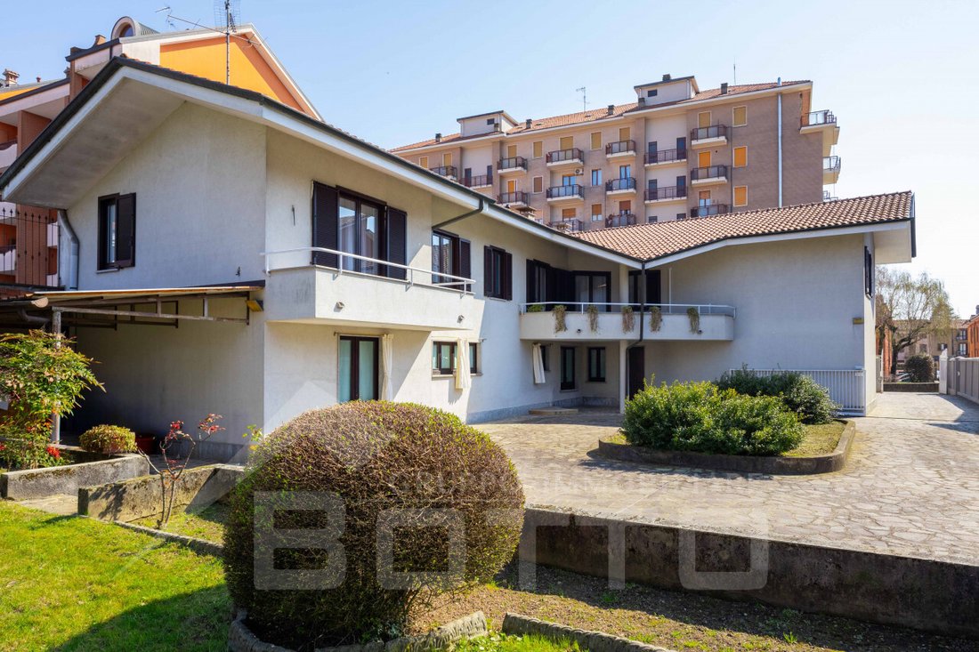 Villa in Cecca-Agagliate, Piedmont, Italy 1 - 18064770