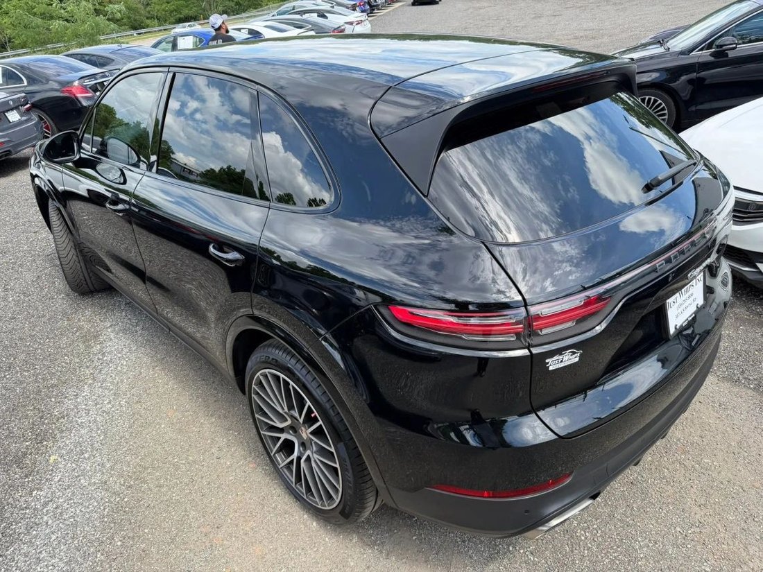Suv in Madison, NC, United States 4 - 18061946