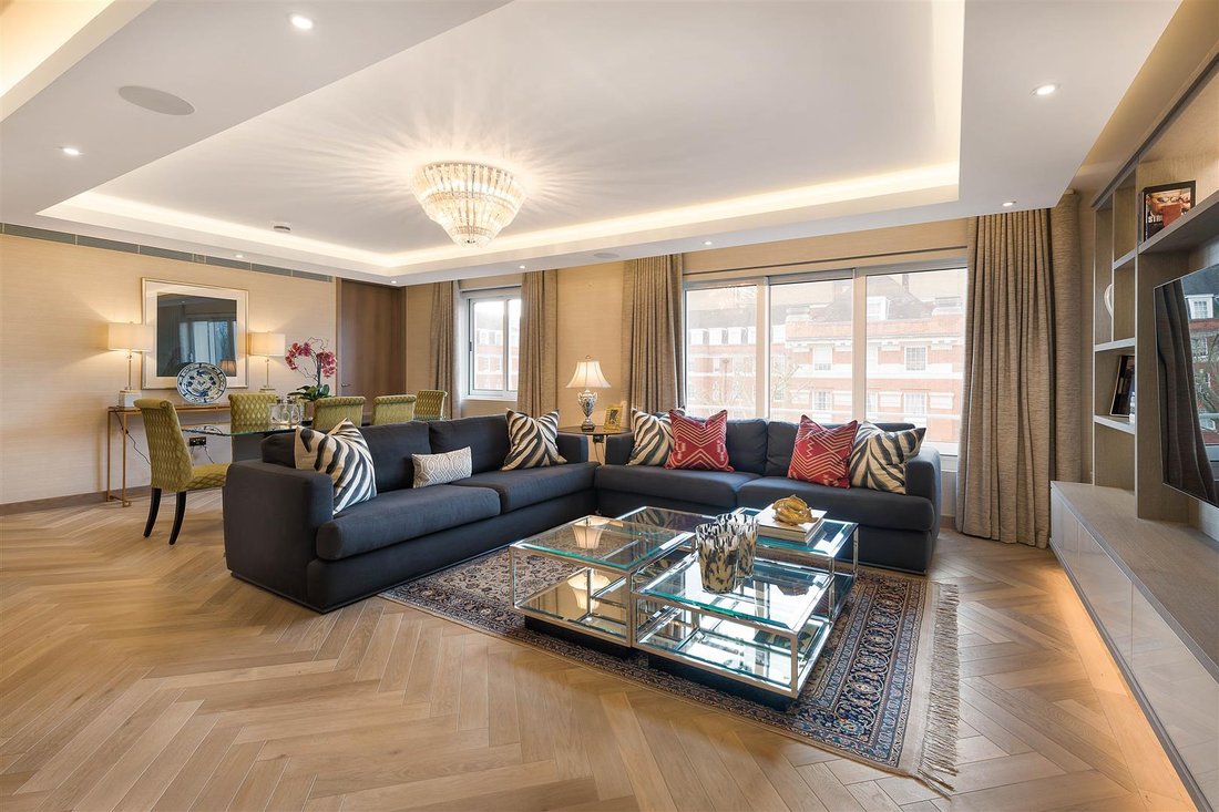 Apartment in Knightsbridge, Kensington And Chelsea, England 1 - 18062979