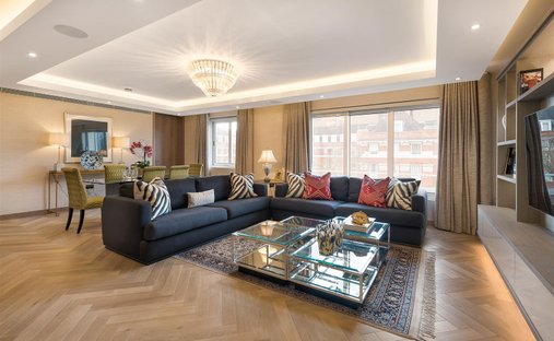Apartment in Knightsbridge, Kensington And Chelsea, England 1
