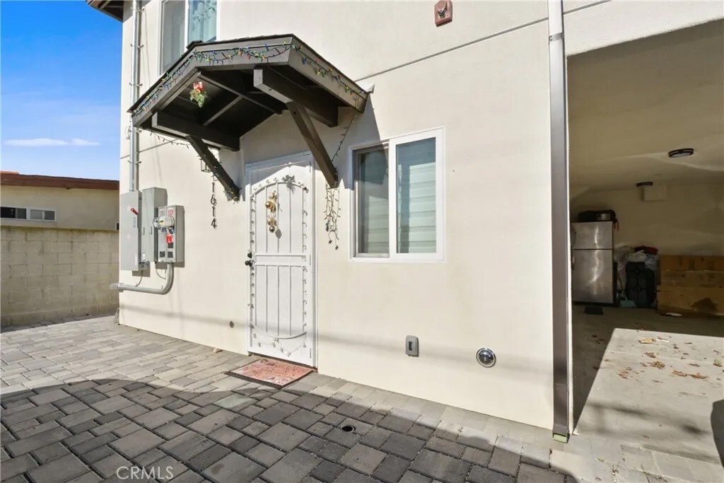 Los Angeles, California, United States 5 - 16965999