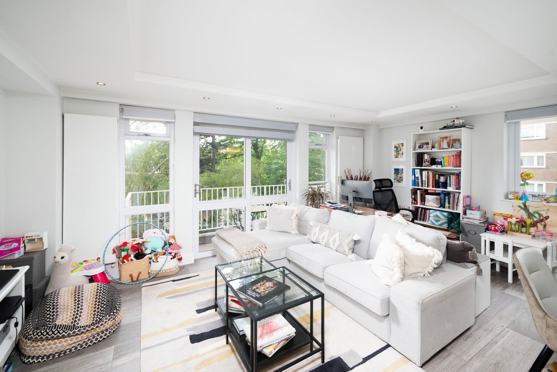 Apartment in St John's Wood, Westminster, England 2 - 18062704