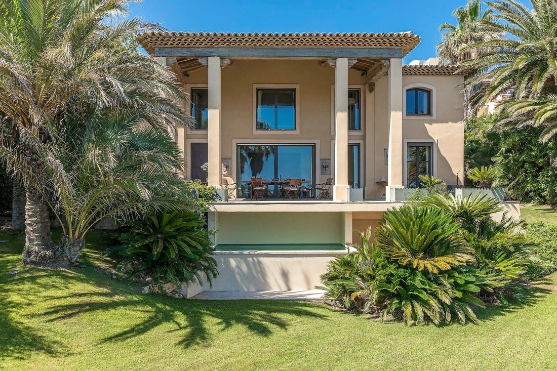 Villa in Le Dramont-Agay-Anthéor-Le Trayas, Saint-Raphaël, France 3 - 18064654
