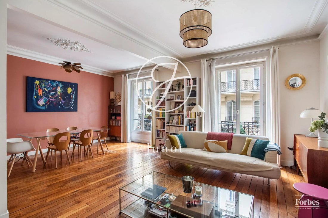 Apartment in Courcelles-Wagram, Paris 17e Arrondissement, Paris 2 - 18061313