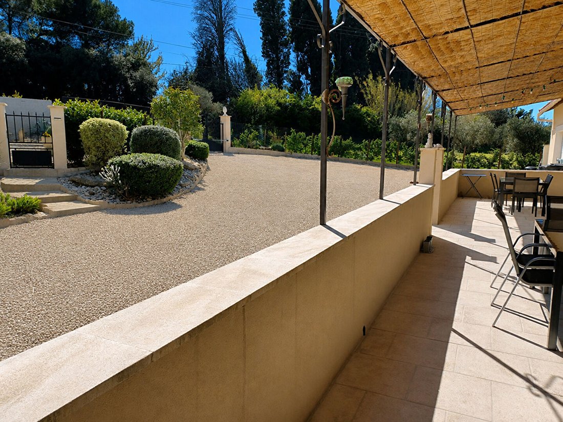 Villa in Mas-Blanc-des-Alpilles, Provence-Alpes-Côte d'Azur, France 2 - 18061490