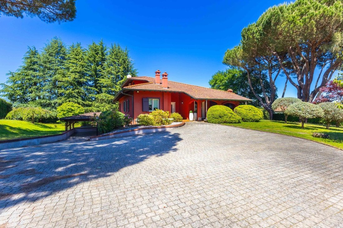 Villa in Cecca-Agagliate, Piedmont, Italy 2 - 18064805