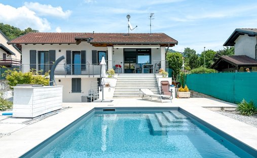 Villa a Pettenasco, Piemonte, Italia 1