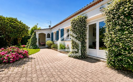 House in Mérignac, Nouvelle-Aquitaine, France 1