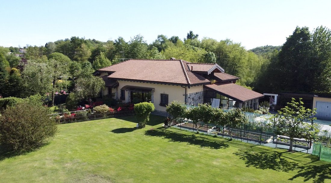 Villa in Cecca-Agagliate, Piedmont, Italy 1 - 18062910