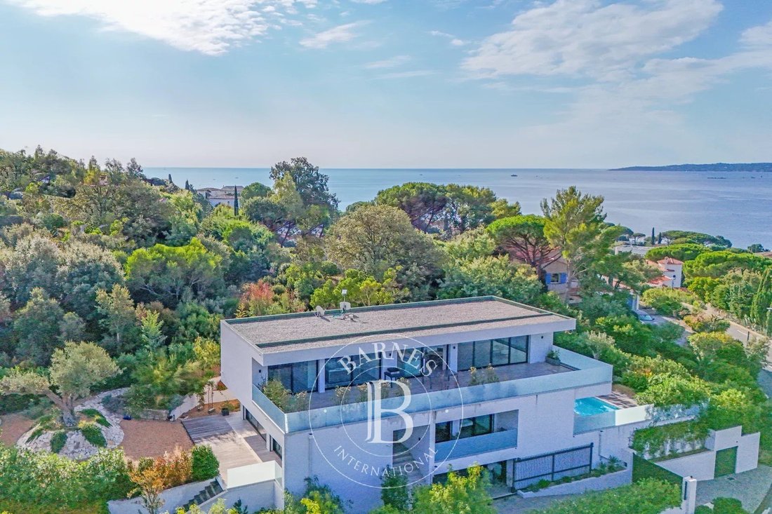 Villa in Les Issambres, Roquebrune-sur-Argens, France 5 - 18064405