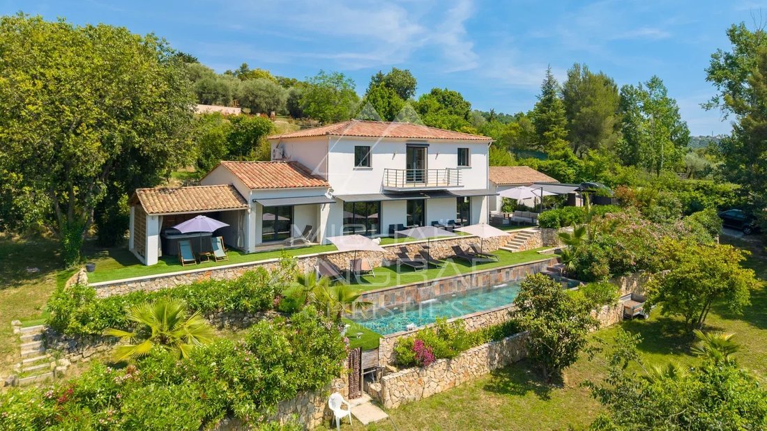 Villa in Grasse, Provence-Alpes-Côte d'Azur, France 1 - 18064248