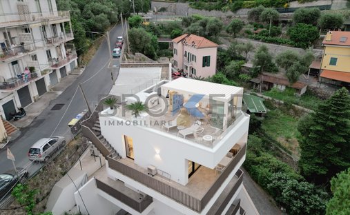 Penthouse in Western Hill, Alassio, Liguria 1