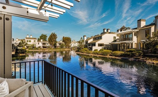 Maison à Irvine, Californie, États-Unis 1