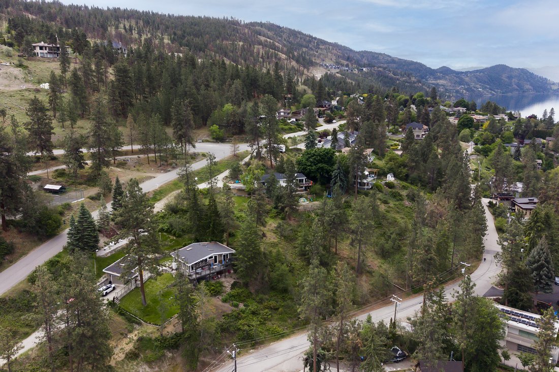 Land in Kelowna, British Columbia, Canada 2 - 14249248