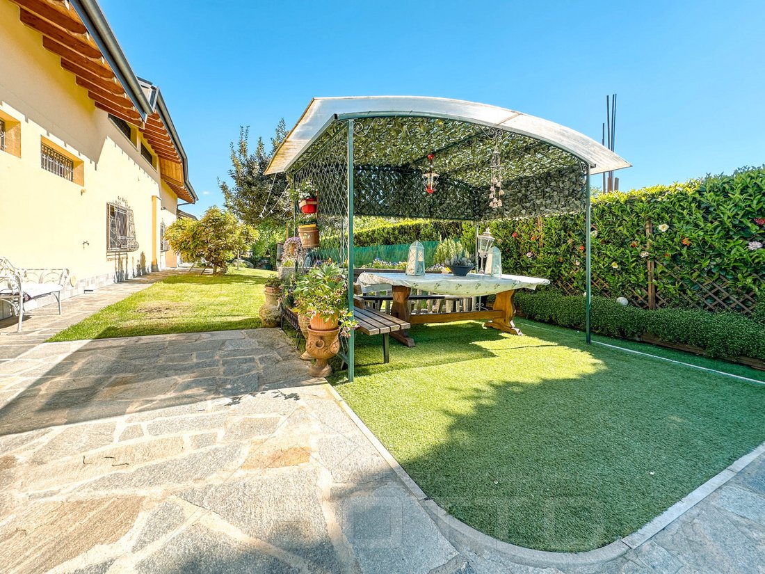 Villa in Cecca-Agagliate, Piedmont, Italy 3 - 18062910