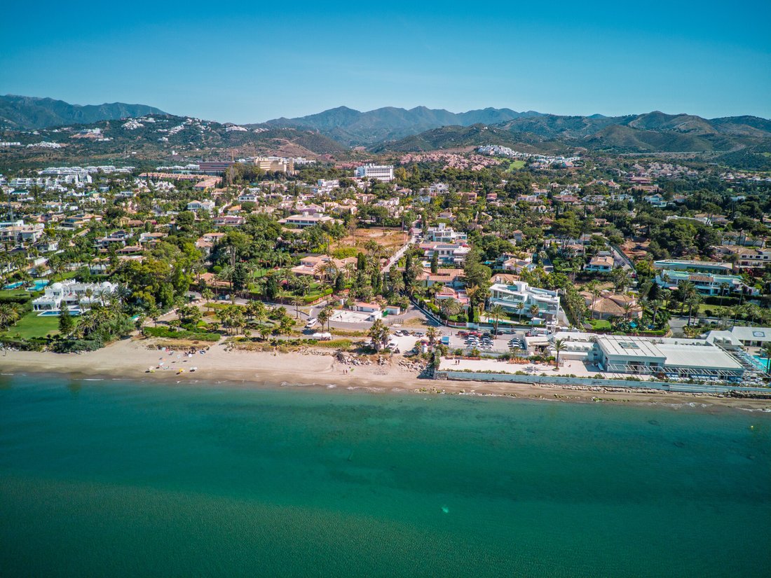Villa in Marbella, Andalusia, Spain 5 - 18062851