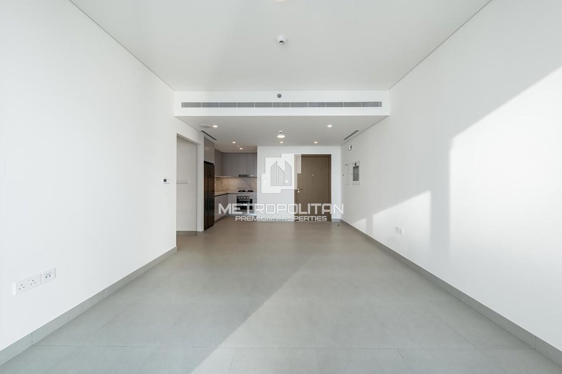 Apartment in Dubai Harbour, Dubai, United Arab Emirates 3 - 18064820