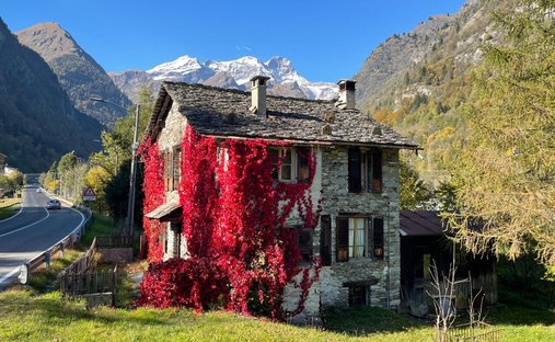 Casa a Fenestrelle, Piemonte, Italia 1