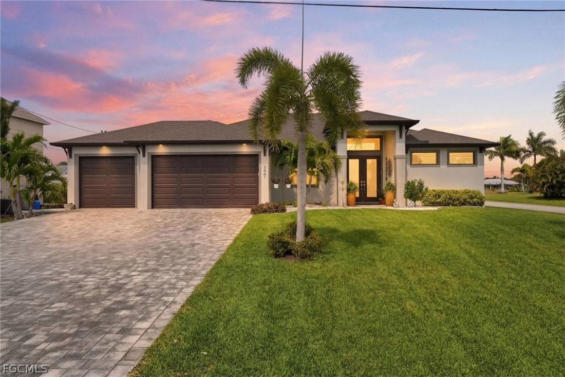 House in Cape Coral, Florida, United States 3 - 18061271