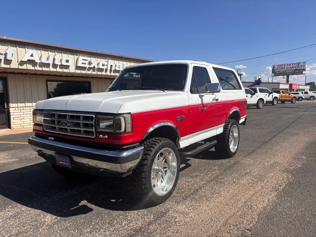 Suv in Wolfforth, TX, United States 1 - 17970871