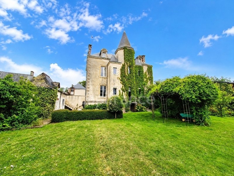 House in Soulge-sur-Ouette, Pays de la Loire, France 1 - 17467784