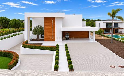 Villa in Quinta do Conde, Setubal, Portugal 1