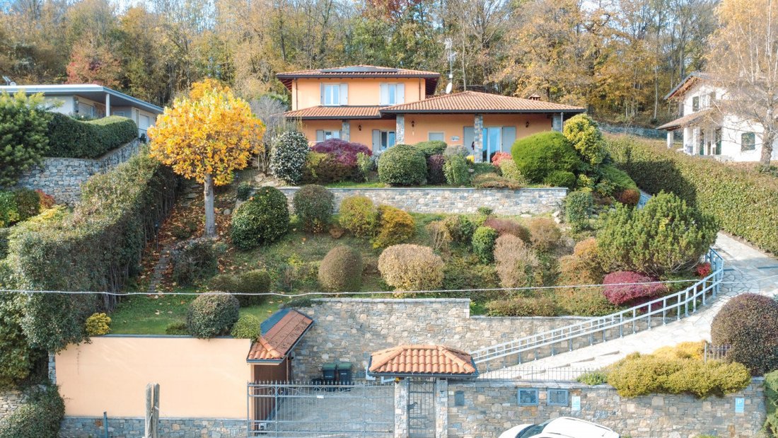 Villa in Cecca-Agagliate, Piedmont, Italy 2 - 18064273