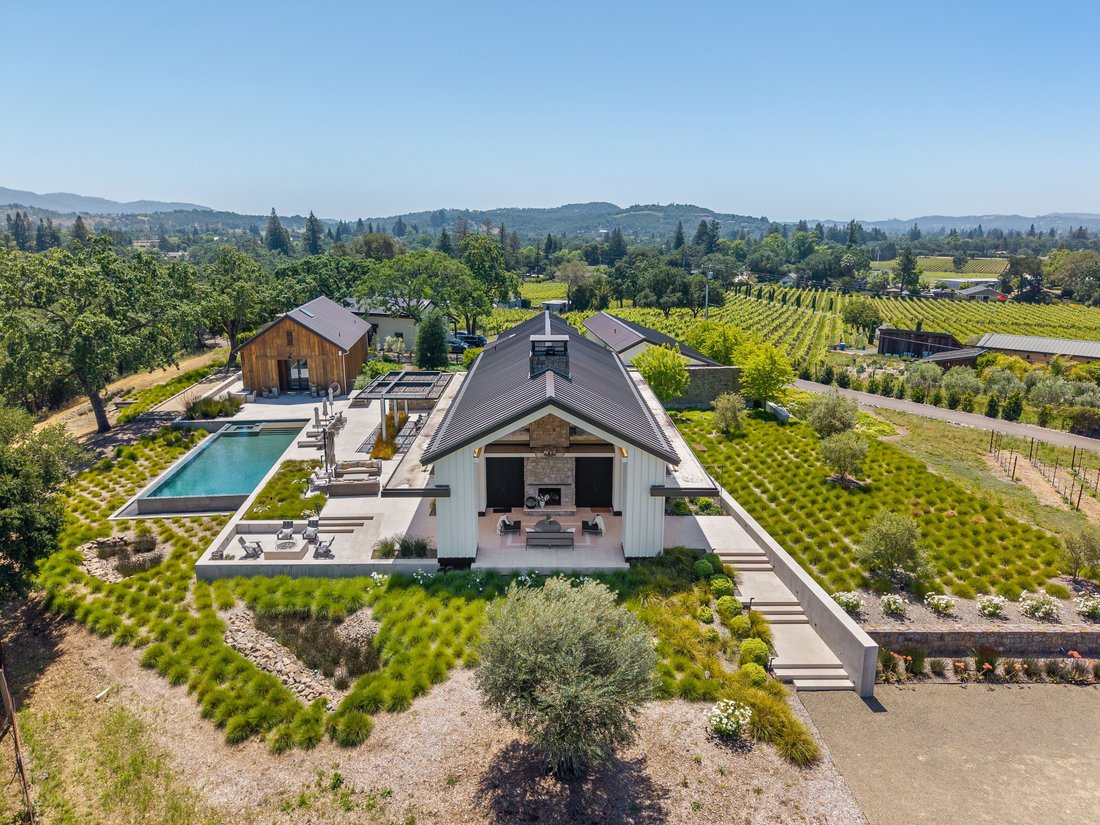 Napa, California, United States 2 - 18056467