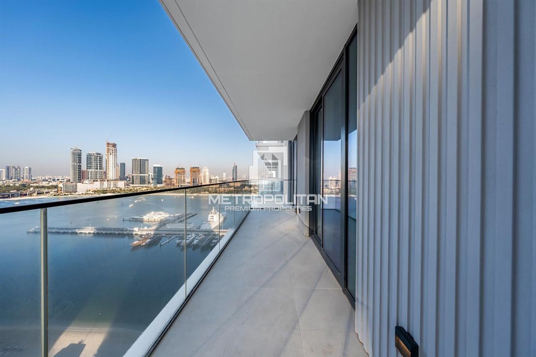 Apartment in Dubai Harbour, Dubai, United Arab Emirates 2 - 18064820