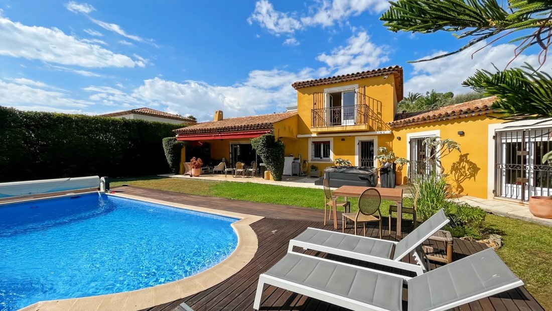 House in Brusquet-Retenaou-Devens, Vallauris, France 5 - 18064782