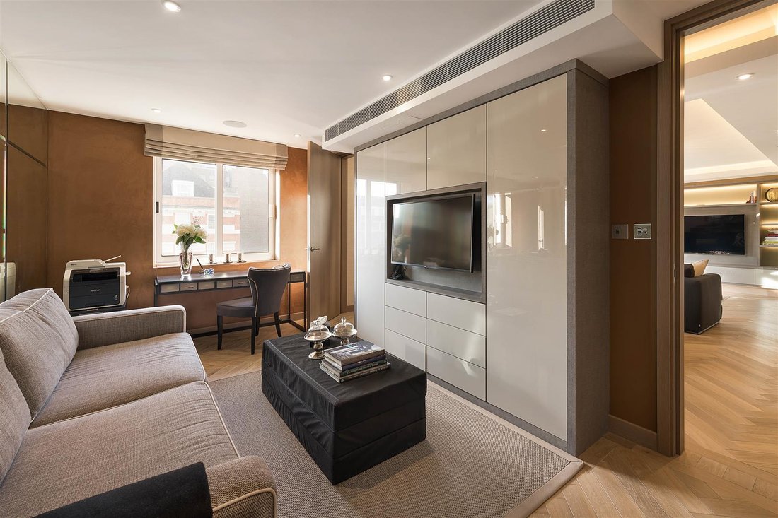 Apartment in Knightsbridge, Kensington And Chelsea, England 5 - 18062979