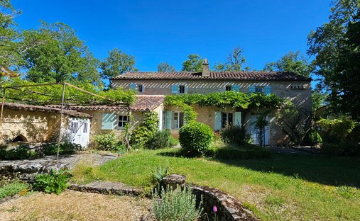 Villa in Esclauzels, Occitania, France 1