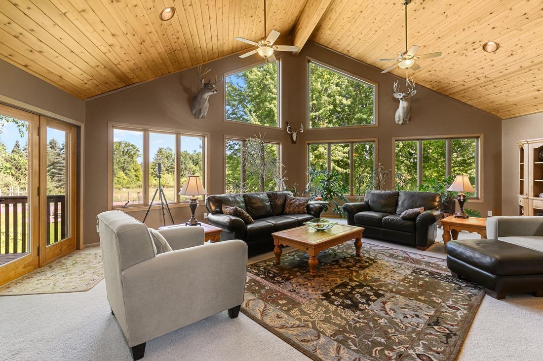 House in Circle Pines, Minnesota, United States 3 - 18061754