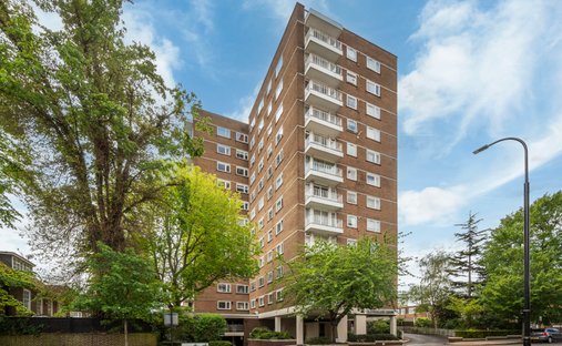Apartment in St John's Wood, Westminster, England 1