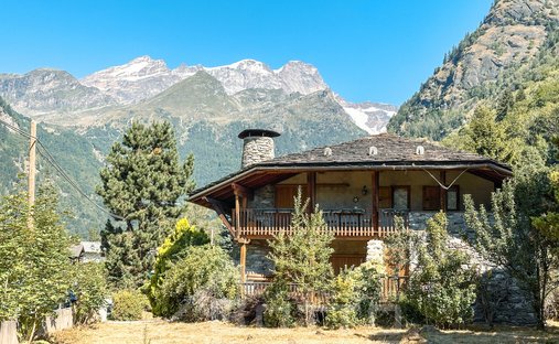 Villa in Fenestrelle, Piemont, Italien 1