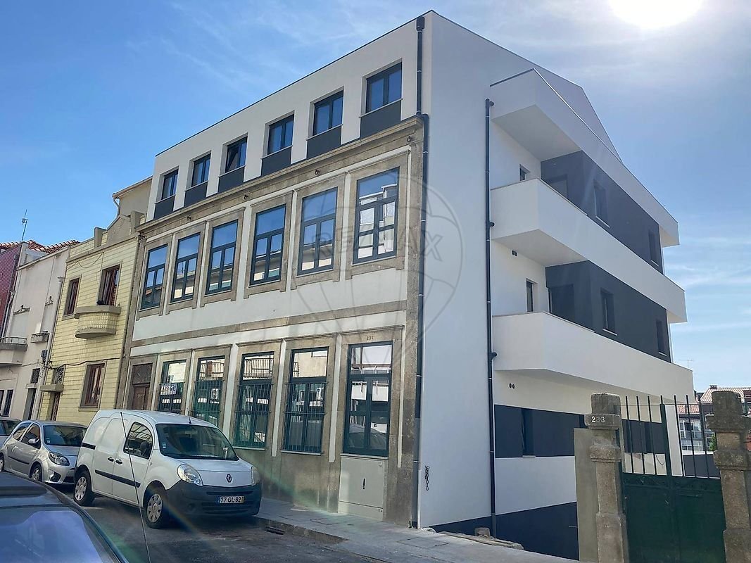 Apartment in Cedofeita, Santo Ildefonso, Se, Miragaia, Sao Nicolau e Vitoria, Porto District, Portugal 1 - 16875504