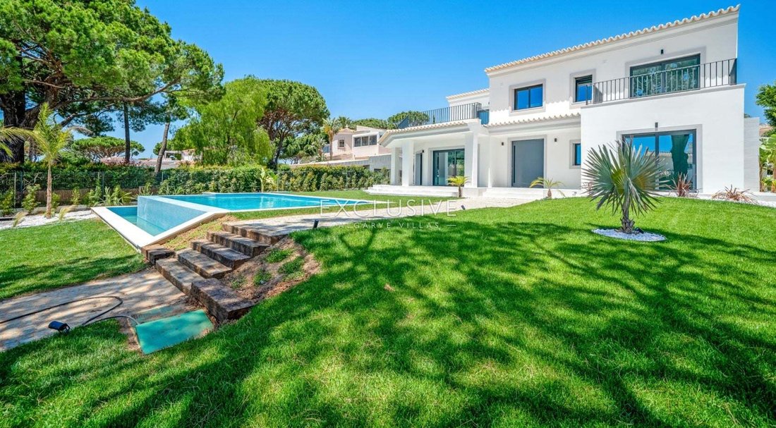 Villa in Vilamoura, Quarteira, Algarve 1 - 16662002