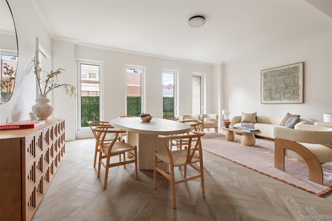 Condo in New York, New York, United States 2 - 18063872