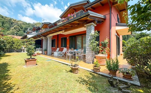 Villa in Cecca-Agagliate, Piedmont, Italy 1