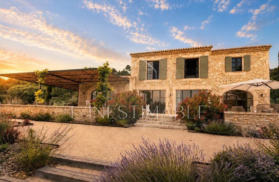 Estate in Maussane-les-Alpilles, Provence-Alpes-Côte d'Azur, France 3 - 15997407